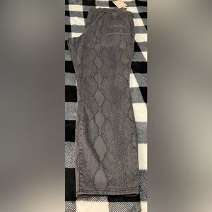NYDJ NEW Women’s Ami Skinny Ankle Diamond Back Snake print Size 16 Gray Denim